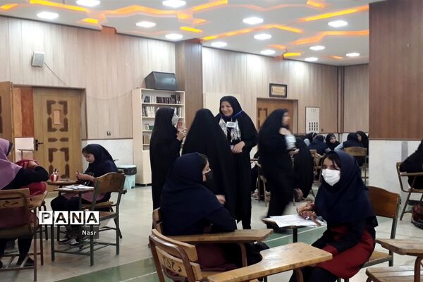 ‌مرحله نیمه‌نهایی لیگ علمی پایا در مدرسه امام محمد‌باقر(ع) اصفهان