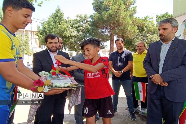 افتتاح زمین چمن طبیعی شهید‌ثمری در ملارد