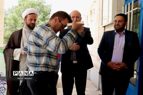 دومین کاروان اردوی زیارتی مشهد مقدس برای دانش‌آموزان و فرهنگیان آذربایجان شرقی