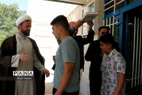 دومین کاروان اردوی زیارتی مشهد مقدس برای دانش‌آموزان و فرهنگیان آذربایجان شرقی