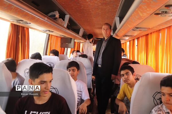 دومین کاروان اردوی زیارتی مشهد مقدس برای دانش‌آموزان و فرهنگیان آذربایجان شرقی