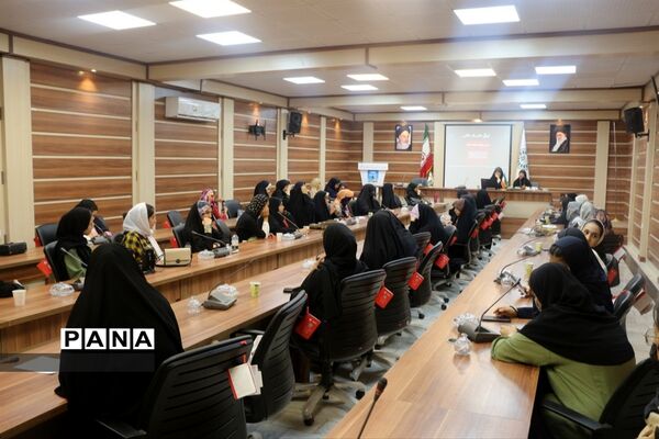 آخرین جلسه آموزش عکاسی مقدماتی ویژه دختران