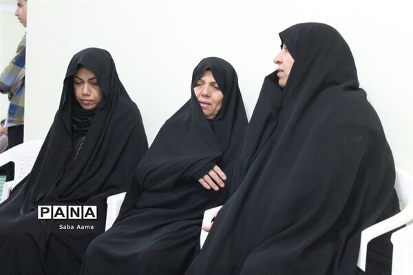 مراسم ترحیم دانش‌آموز قهرمان کاشمری