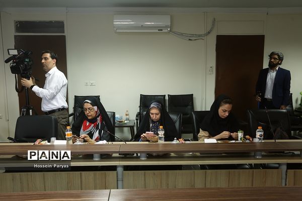 نشست خبری معاون آموزش ابتدایی