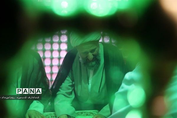 مراسم غبارروبی حرم مطهر حضرت بی بی زبیده (س) در شهرستان‌قرچک