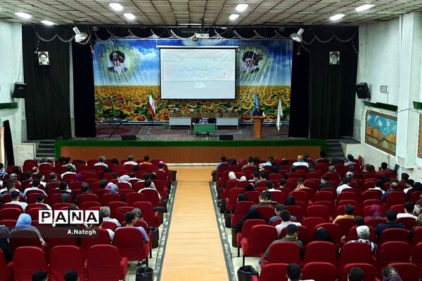 جشن فارغ‌التحصیلی پایه دوازدهم مدرسه ۱۷ شهریور