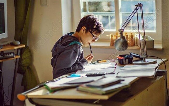 برنامه درسی ستون فقرات نظام تعلیم و تربیت است