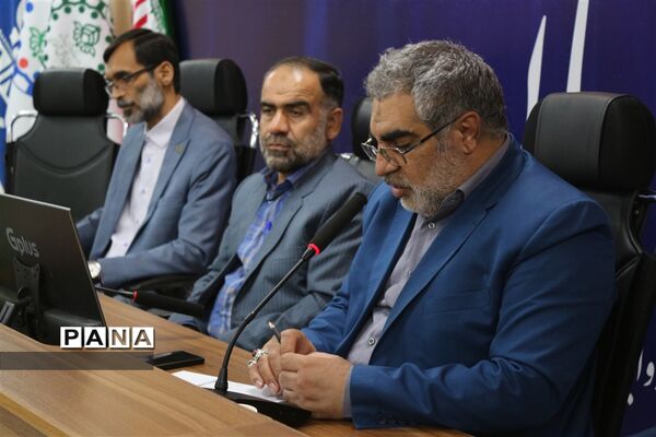 نشست اعضای مجلس دانش‌آموزی استان خوزستان در اهواز