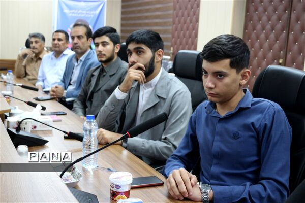 نشست اعضای مجلس دانش‌آموزی استان خوزستان در اهواز