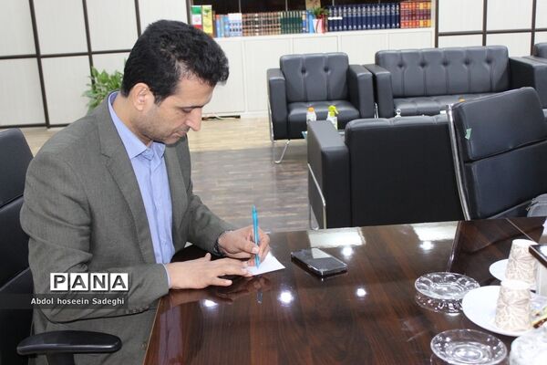 تجلیل از دانش‌آموزان بوشهری را‌یافته به مرحله نهایی المپیاد علمی