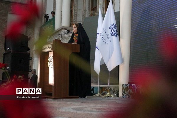 محفل شعر «سایه بوتراب»