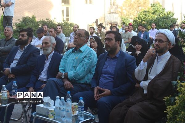 محفل شعر «سایه بوتراب»