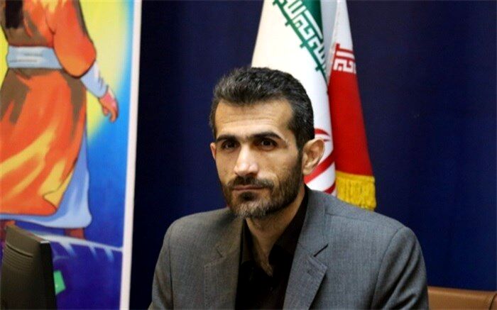 باید از موسسان و مدیرانی که در خط مقدم تعلیم و تربیت هستند کمک گرفت