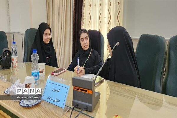 برگزاری دومین نشست مجلس دانش‌آموزی دختران استان یزد