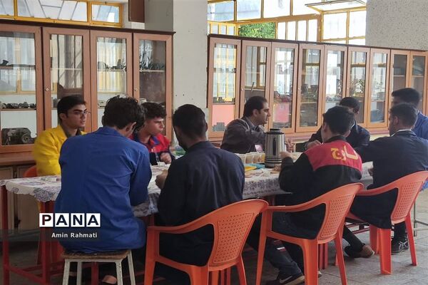 برگزاری مسابقات علمی مهارتی هنرستان‌های استان فارس