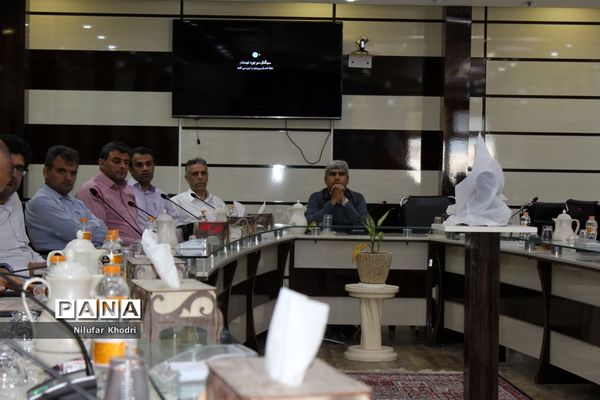 جلسه هماهنگی مربیان، سرپرستان و داوران اعزامی به مسابقات ورزشی کشور در بوشهر