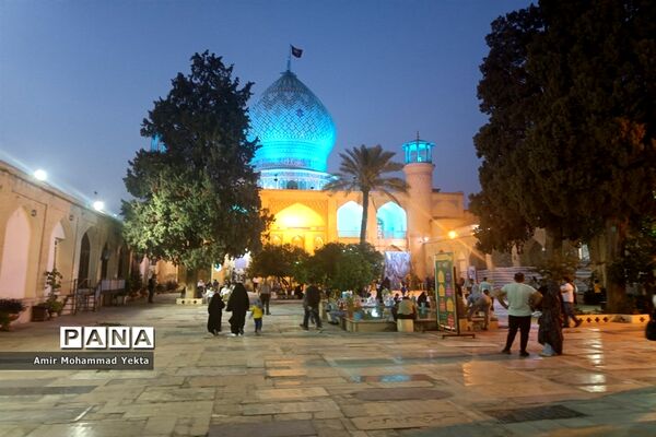 برگزاری جشن عید غدیرخم درحرم مطهر علی ابن حمزه (ع)