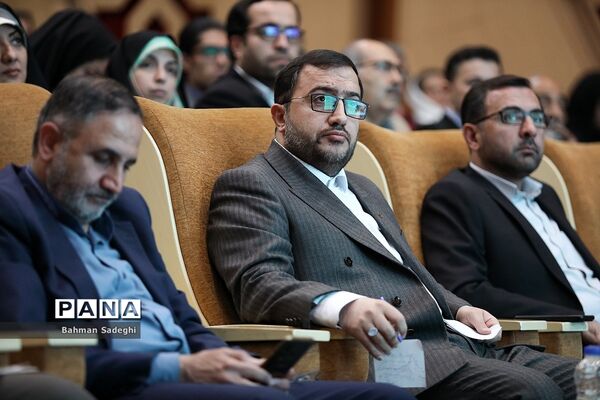 آیین ارسال 845 هزار جلد کتاب به کتابخانه‌های مناطق محروم سراسر کشور