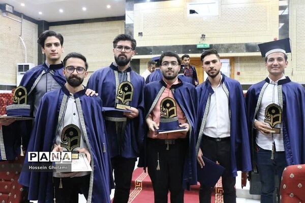 جشن دانش‌آموختگی 205 دانشجو‌معلم پردیس علامه طباطبایی بوشهر