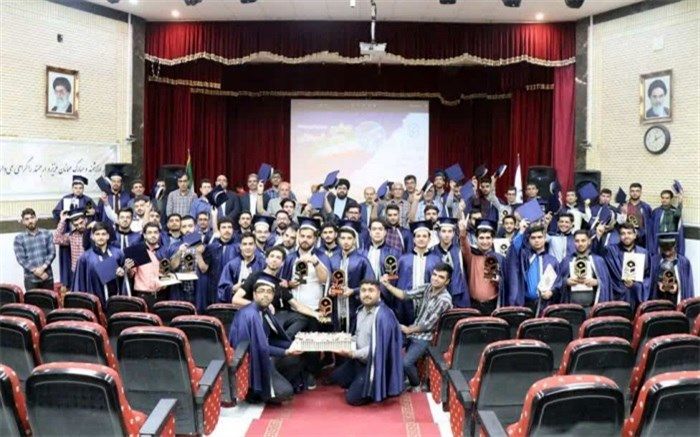 جشن دانش‌آموختگی 205 دانشجو معلم پردیس علامه طباطبایی بوشهر برگزار شد