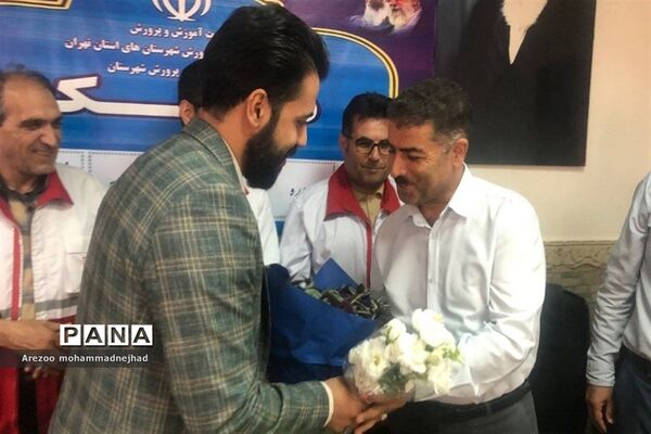 تجلیل از دانش‌آموزان طرح دادرس شهرستان قرچک