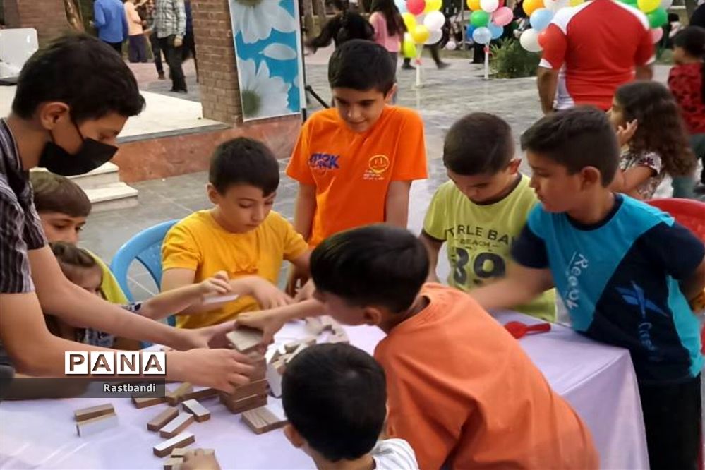 برپایی غرفه‌های عشاق علی(ع) در مقبره شهدای گمنام کیانشهر