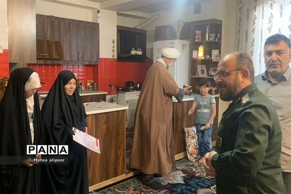 دیدار با خانواده شهدای سادات مدافع حرم در قرچک