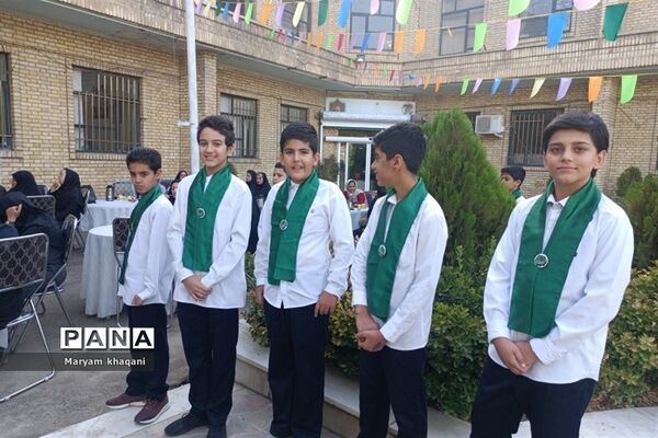 جشن عید غدیر در اداره آموزش و پرورش ناحیه سه شیراز