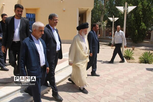 همایش  منتخبین دومین دوره طرح دانش‌آموز تراز انقلاب اسلامی  در بوشهر