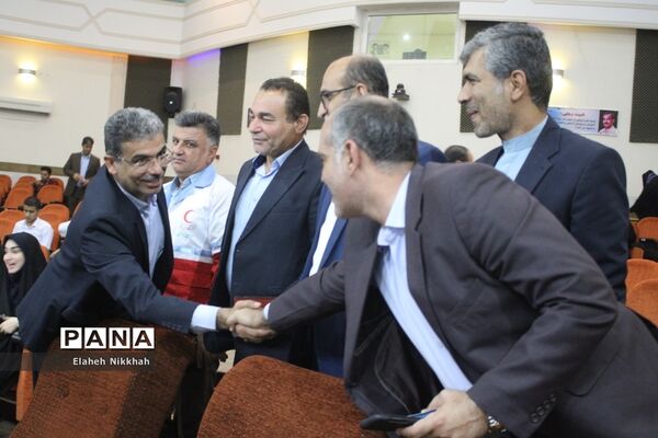 همایش  منتخبین دومین دوره طرح دانش‌آموز تراز انقلاب اسلامی  در بوشهر