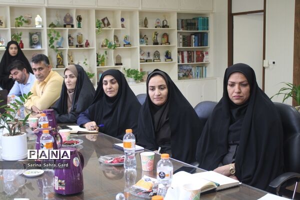 جلسه هم اندیشی معاونان پرورشی و تربیت‌بدنی شهرستان‌ها و مناطق آموزش و پرورش استان بوشهر