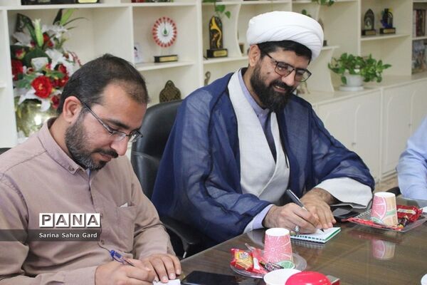 جلسه هم اندیشی معاونان پرورشی و تربیت‌بدنی شهرستان‌ها و مناطق آموزش و پرورش استان بوشهر