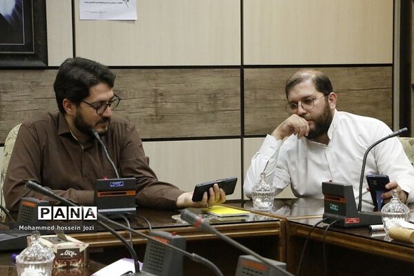 بازدید معاون استاندار قم از گروه‌های جهادی دانش‌آموزی