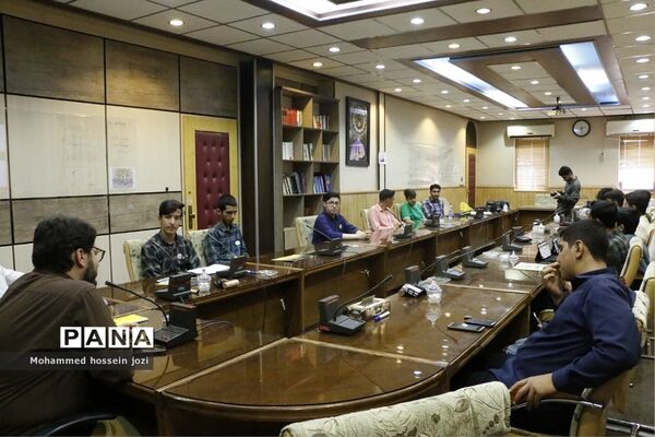 بازدید معاون استاندار قم از گروه‌های جهادی دانش‌آموزی