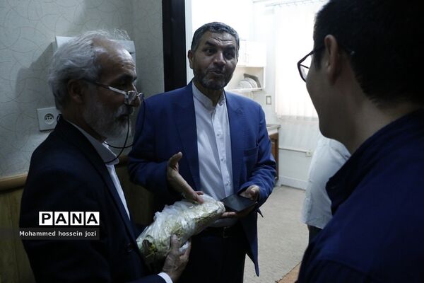 بازدید معاون استاندار قم از گروه‌های جهادی دانش‌آموزی