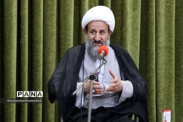 دیدار امام جمعه قرچک با مداحان نوجوان به‌مناسبت دهه امامت و ولایت