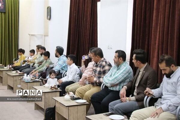 دیدار امام جمعه قرچک با مداحان نوجوان به‌مناسبت دهه امامت و ولایت