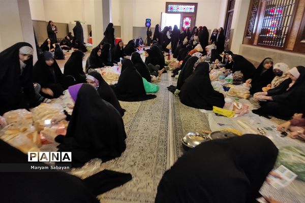 پویش میزبانی از زائران حرم مطهر حضرت احمد بن موسی توسط دانش‌آموزان