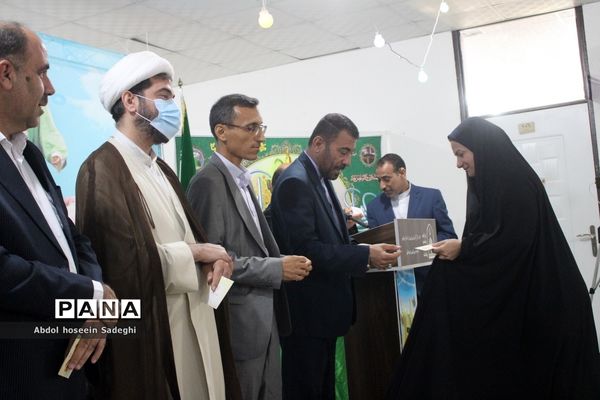 تقدیر از سادات کارمند اداره‌کل آموزش و پرورش استان بوشهر
