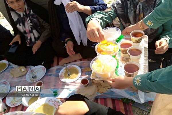 برگزاری دعای ندبه در گلزار شهدای شهرستان بن