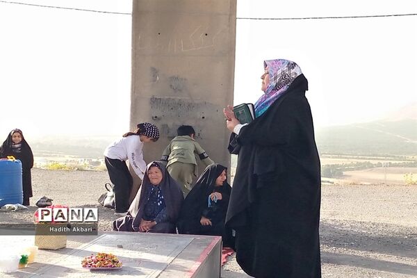 برگزاری دعای ندبه در گلزار شهدای شهرستان بن