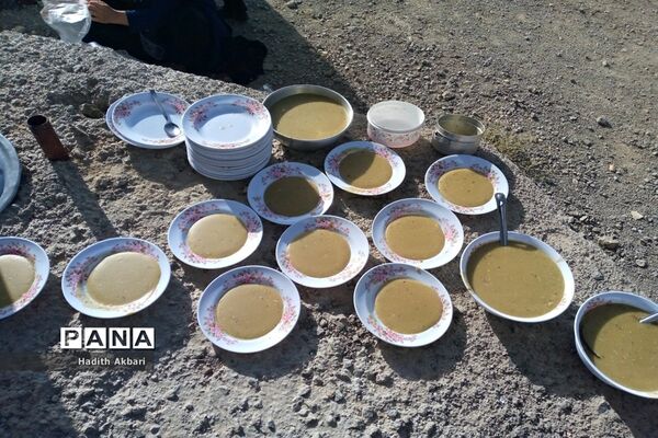 برگزاری دعای ندبه در گلزار شهدای شهرستان بن