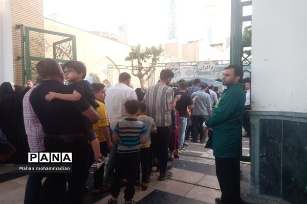 حس و حال حرم مطهر رضوی در بزرگترین عید شیعیان، غدیرخم
