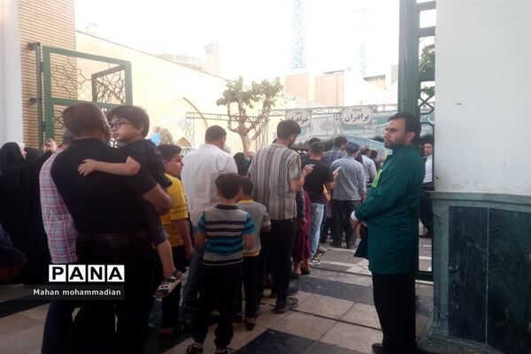 حس و حال حرم مطهر رضوی در بزرگترین عید شیعیان، غدیرخم