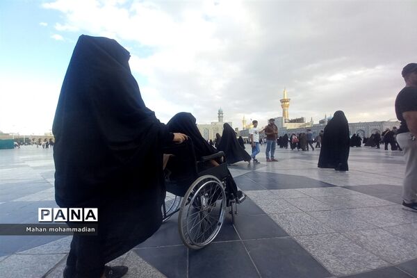 حس و حال حرم مطهر رضوی در بزرگترین عید شیعیان، غدیرخم