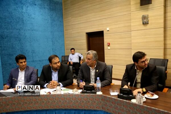 آمادگی احداث ۱۲ مدرسه به همت خیرین، صنعتگران و کارآفرینان شهرستان ابرکوه