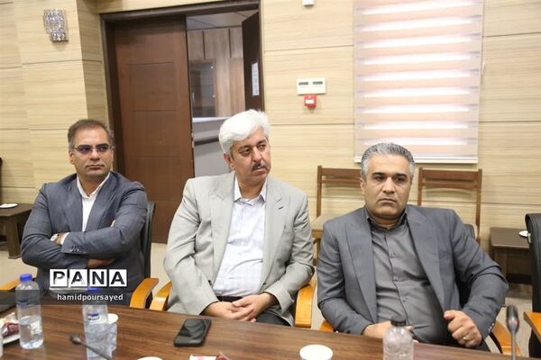 آمادگی احداث ۱۲ مدرسه به همت خیرین، صنعتگران و کارآفرینان شهرستان ابرکوه