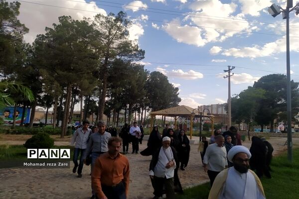 همایش بزرگ پیاده‌روی عید غدیرخم در کاشمر