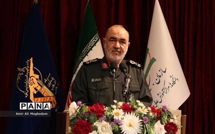 پیام تسلیت فرمانده کل سپاه در پی درگذشت مادر شهید دقایقی