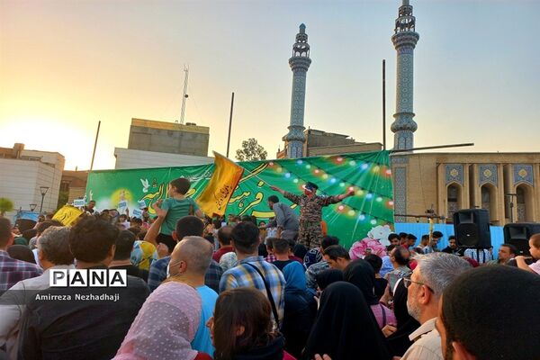 حضور پرشور مردم در راهپیمایی ۱۰ کیلومتری عید غدیر
